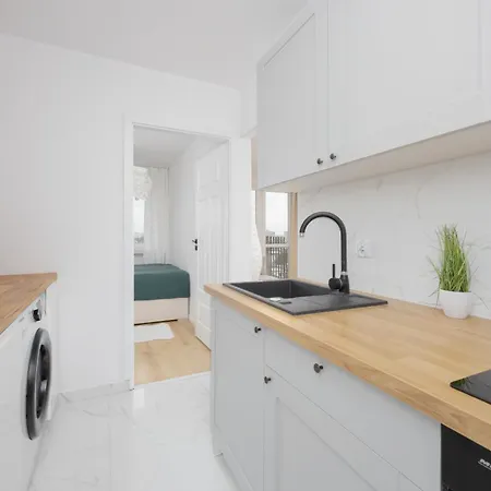 Apartment Targowek With Panoramic View In By Renters Warsaw